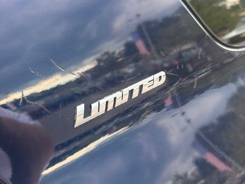Used 2020 Toyota 4Runner Limited AWD/4WD image 5