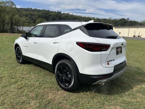 New 2025 Chevrolet Blazer LT w/ Midnight/Sport Edition image 22