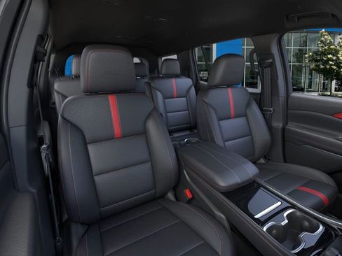 New 2026 Chevrolet Traverse RS w/ LPO, Floor Liner Package image 16