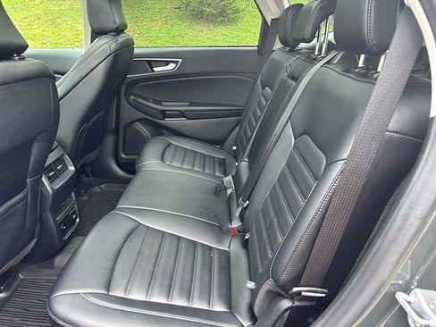 Certified 2024 Ford Edge SEL w/ Convenience Package AWD/4WD image 16