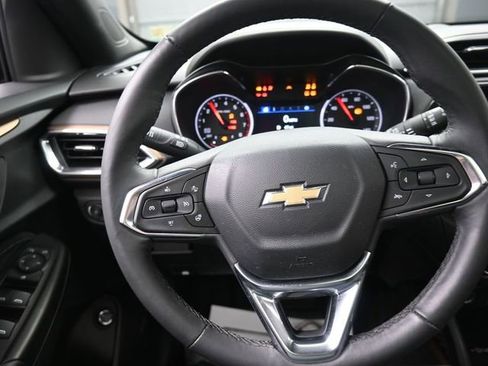 Used 2023 Chevrolet TrailBlazer ACTIV w/ Sun and Liftgate Package image 8