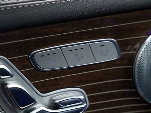 Used 2018 Mercedes-Benz E 400 E 400 image 13