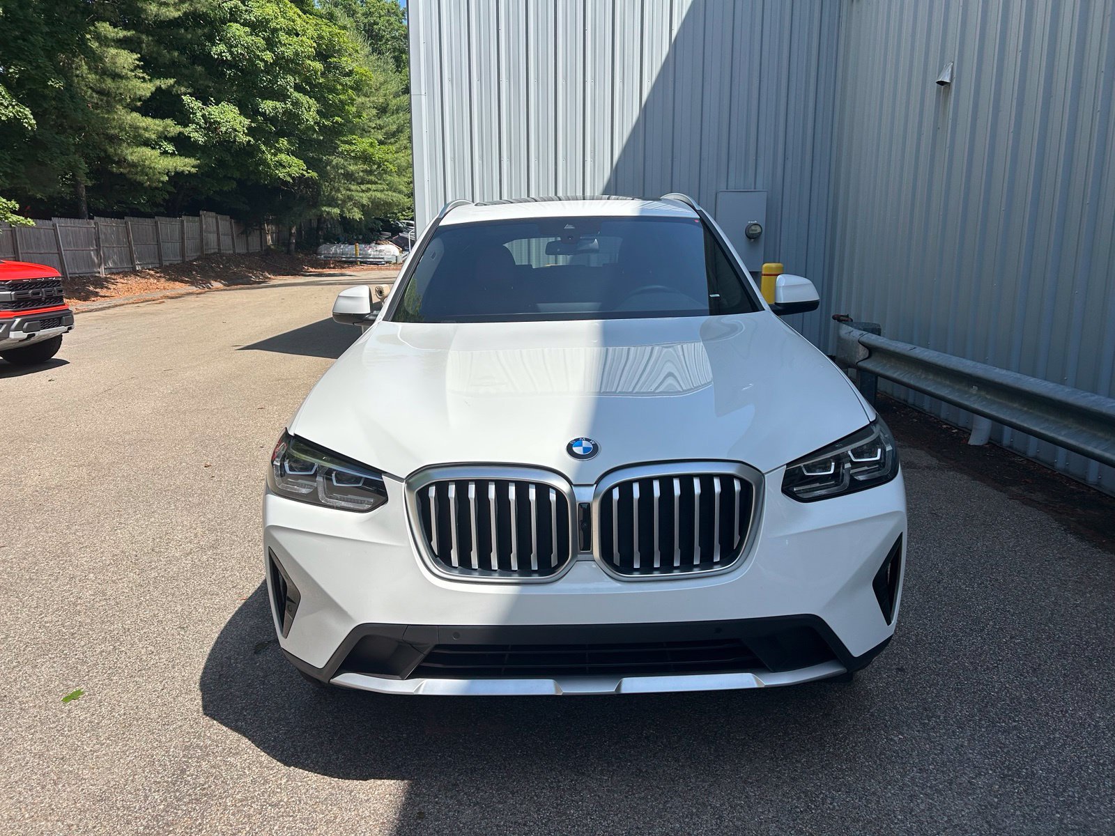 Used 2023 BMW X3 xDrive30i w/ Convenience Package AWD/4WD image 2
