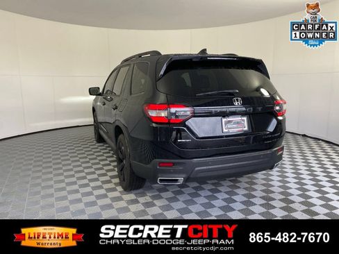 Used 2025 Honda Pilot Black Edition image 5