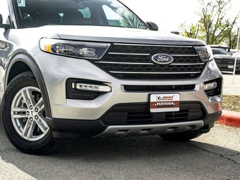 Used 2024 Ford Explorer XLT w/ Equipment Group 202A image 3