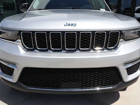 Used 2024 Jeep Grand Cherokee Limited 4xe AWD/4WD image 19