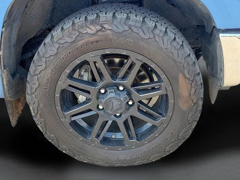 Used 2019 Toyota Tundra SR5 w/ SR5 Upgrade Package AWD/4WD image 7