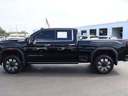 Certified 2024 GMC Sierra 3500 Denali w/ Denali Reserve Package AWD/4WD image 6
