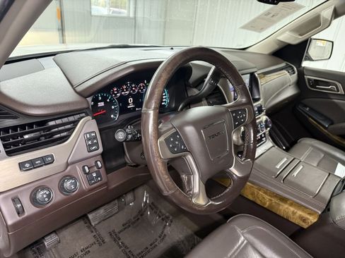 Used 2017 GMC Yukon XL Denali w/ Open Road Package image 12