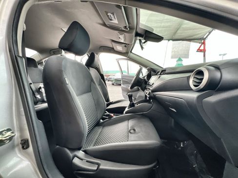 Used 2020 Nissan Versa S image 25