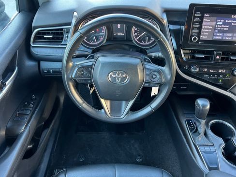 Used 2023 Toyota Camry SE image 15