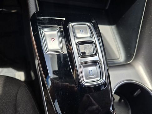 Certified 2023 Hyundai Sonata SE w/ Preferred Accessory Package FWD image 16