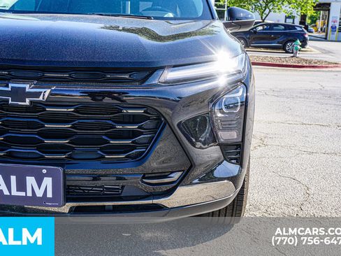 Used 2025 Chevrolet Trax ACTIV w/ Sunroof Package FWD image 18