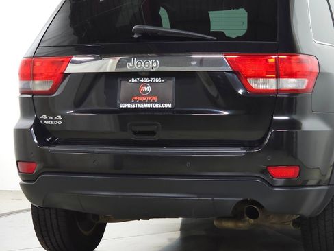 Used 2011 Jeep Grand Cherokee Laredo AWD/4WD image 7