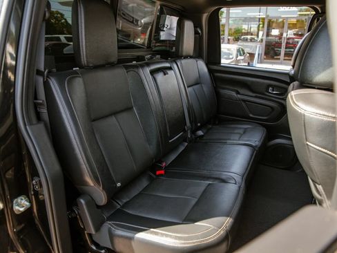 Used 2019 Nissan Titan SL w/ Midnight Edition AWD/4WD image 12