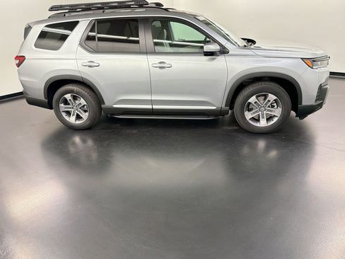 New 2026 Honda Pilot EX-L image 8