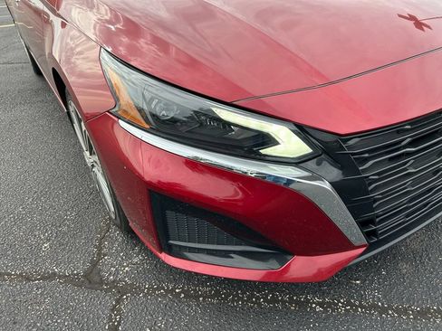 Used 2023 Nissan Altima 2.5 SL AWD/4WD image 3