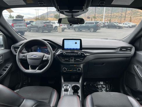 Used 2025 Ford Escape ST-Line Select AWD/4WD image 24