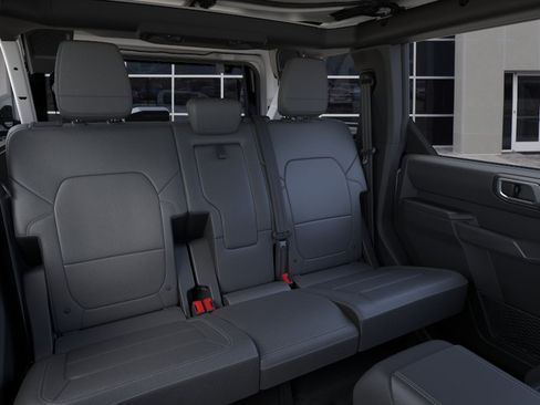 New 2026 Ford Bronco Outer Banks w/ Sasquatch Package AWD/4WD image 11