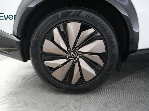 Used 2023 Nissan Ariya FWD image 22