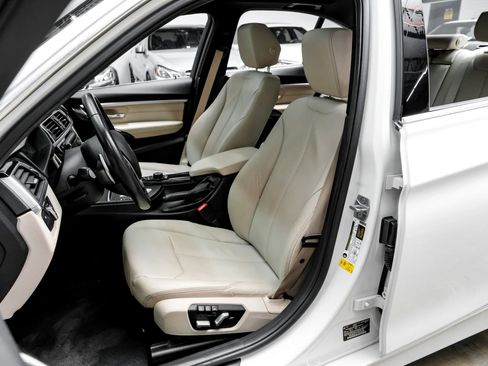 Used 2017 BMW 330i Sedan image 32