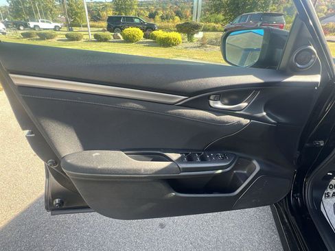 Used 2018 Honda Civic EX image 22