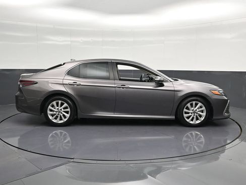 Used 2023 Toyota Camry LE FWD image 4