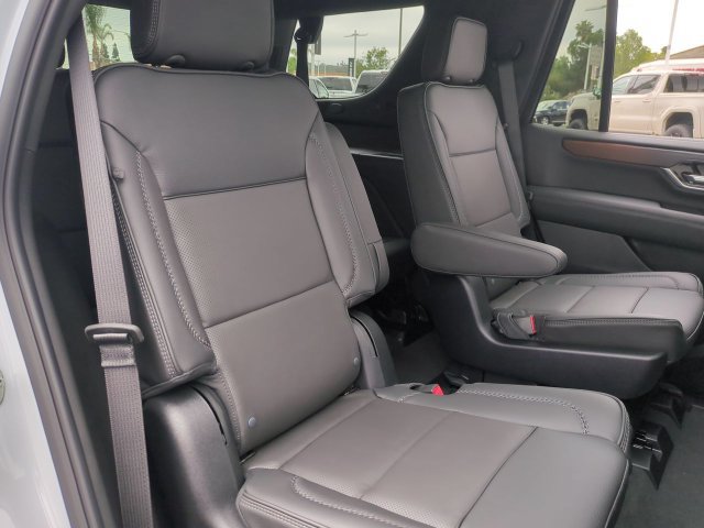 Used 2026 GMC Yukon Denali w/ Denali Reserve Package AWD/4WD image 29