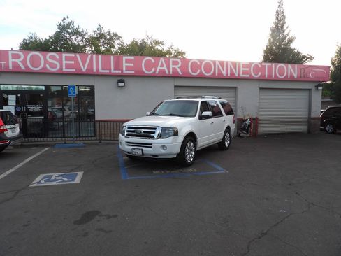 Used 2012 Ford Expedition Limited RWD image 1