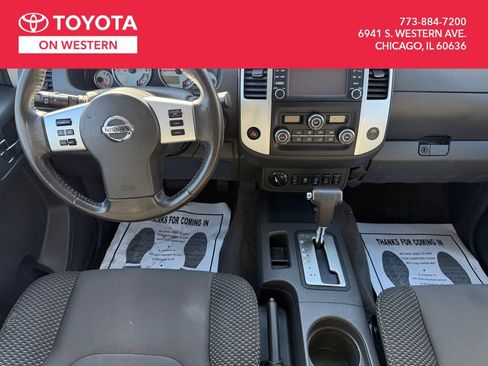 Used 2015 Nissan Frontier PRO-4X image 12