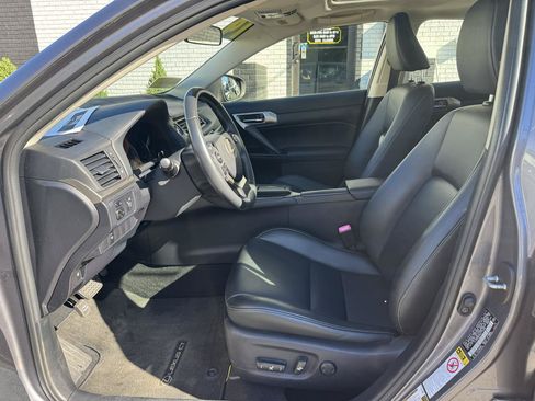 Used 2014 Lexus CT 200h FWD image 15