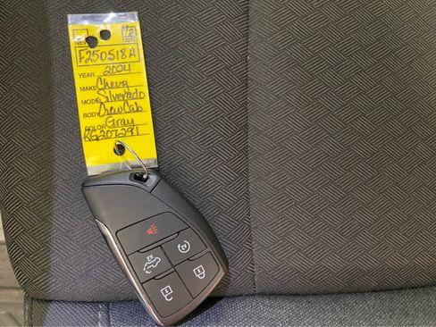 Used 2024 Chevrolet Silverado 1500 Custom Trail Boss w/ LPO, Dark Essentials Package image 35