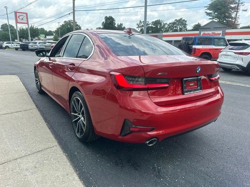 Used 2022 BMW 330i xDrive Sedan AWD/4WD image 5