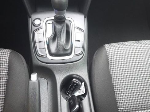 Used 2021 Hyundai Kona SEL w/ Cargo Package image 19