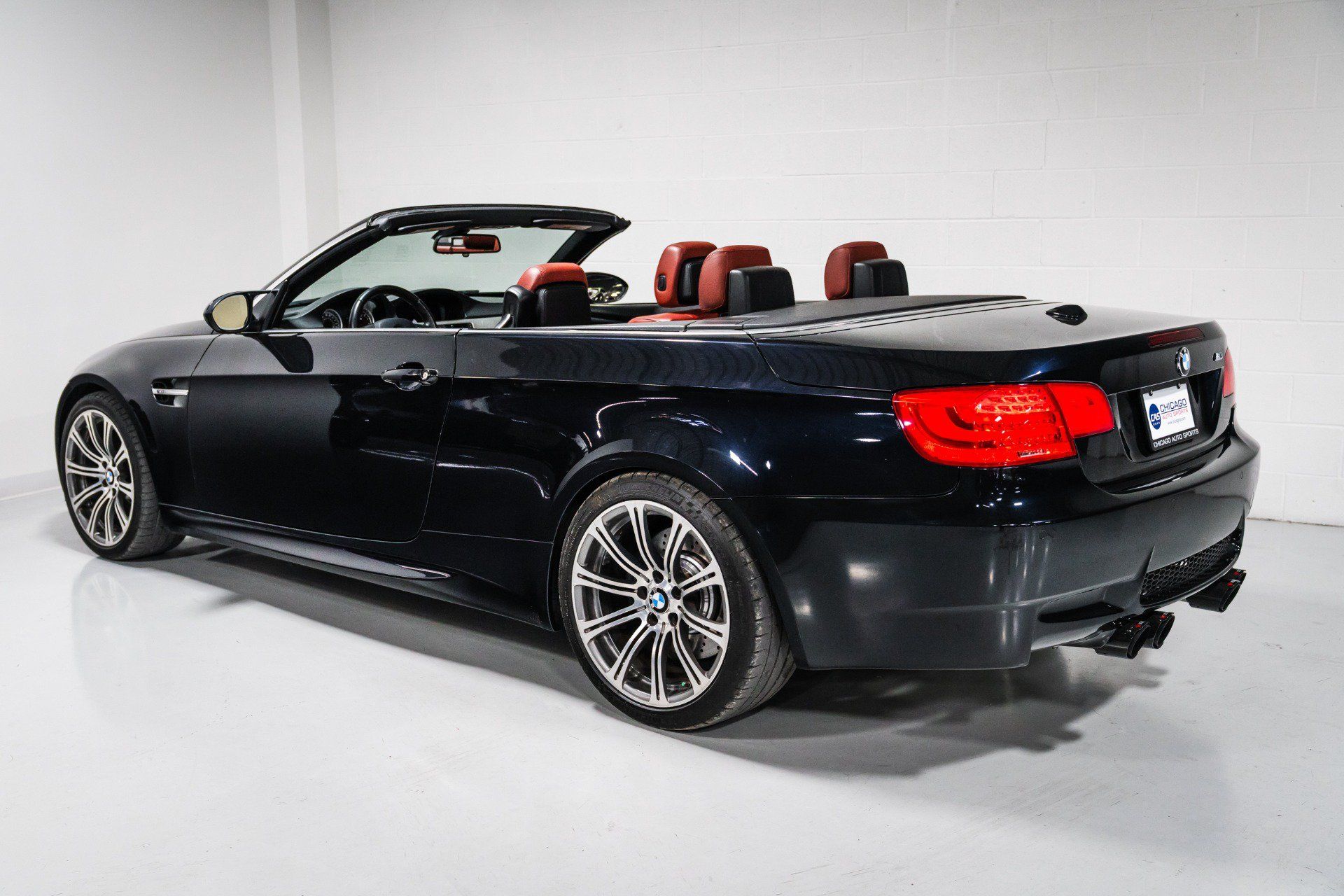Used 2011 BMW M3 Convertible RWD image 5