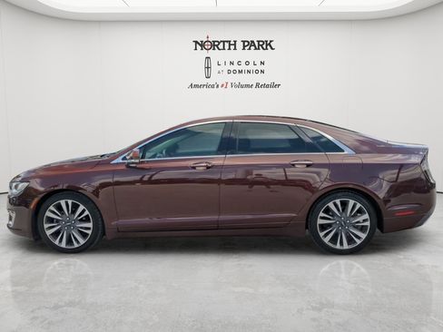 Used 2019 Lincoln MKZ Reserve FWD image 2
