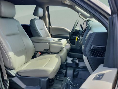 Used 2016 Ford F150 XL w/ Equipment Group 101A Mid image 18