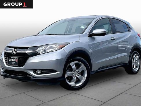 Used 2017 Honda HR-V EX image 1