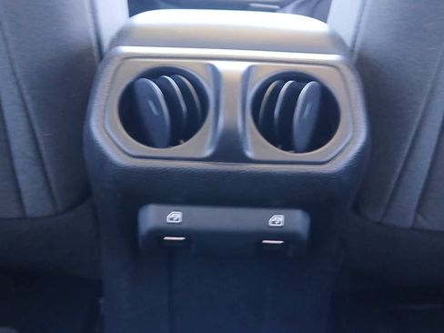 Used 2025 Jeep Wrangler Willys image 62