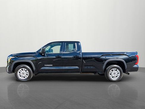Used 2023 Toyota Tundra SR5 w/ SR5 Premium Package AWD/4WD image 4