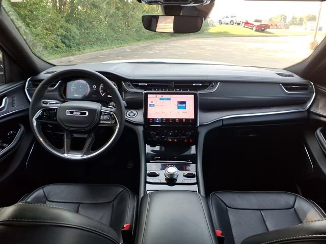 Used 2023 Jeep Grand Cherokee L Overland AWD/4WD image 7