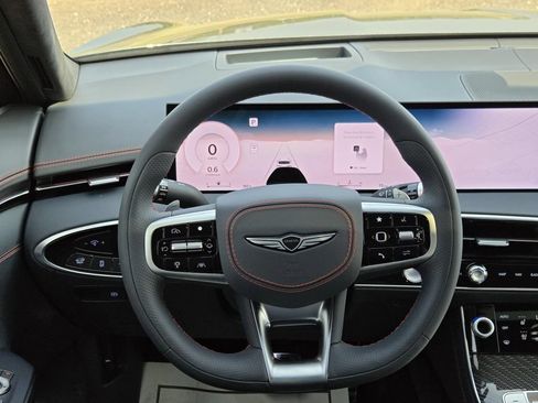 New 2027 Genesis GV70 3.5T Prestige AWD/4WD image 18