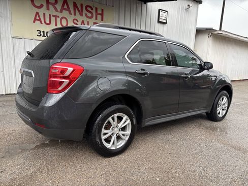 Used 2017 Chevrolet Equinox LT w/ Convenience Package image 3