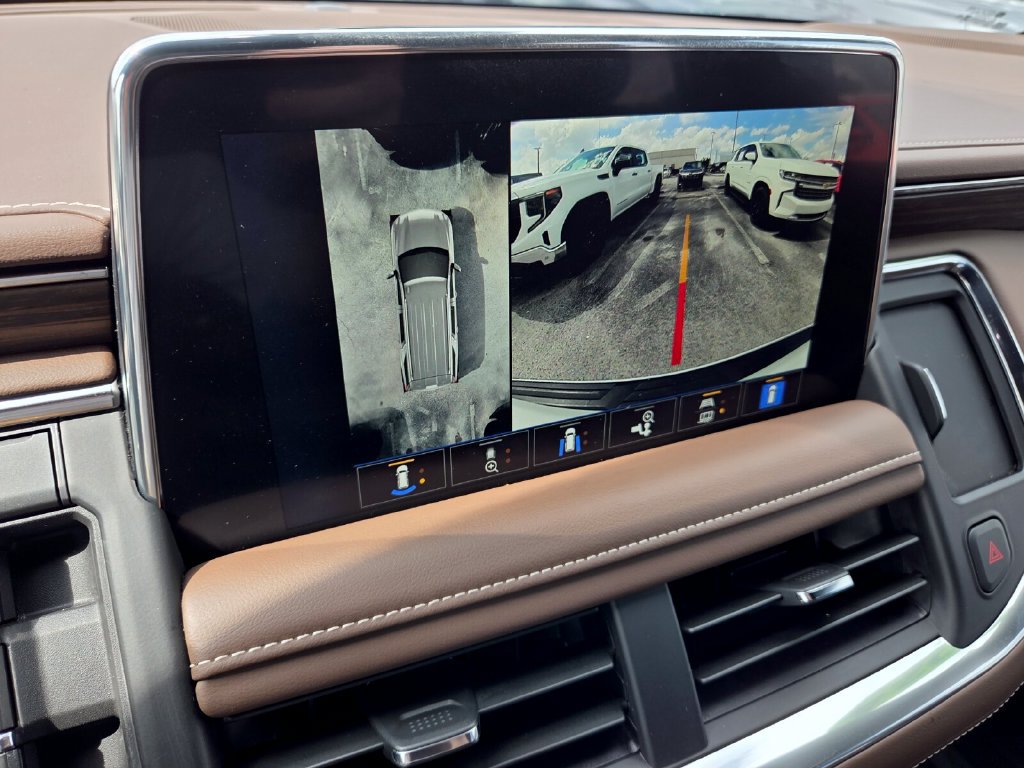 Used 2024 Chevrolet Tahoe High Country AWD/4WD image 35
