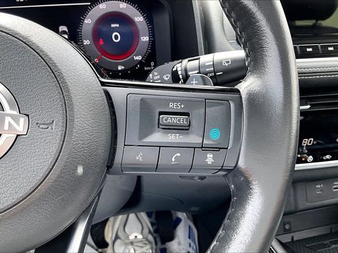 Used 2023 Nissan Rogue Platinum AWD/4WD image 23