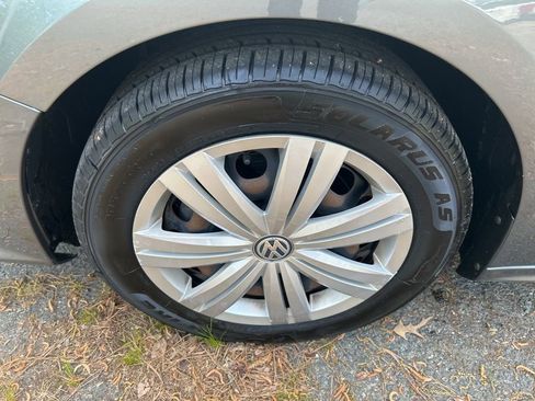 Used 2017 Volkswagen Jetta S image 12