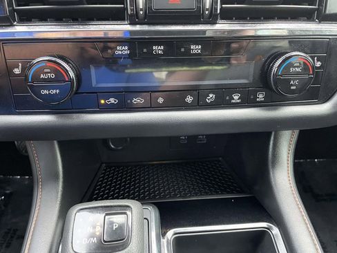 Used 2024 Nissan Pathfinder Rock Creek image 41