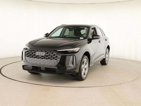 New 2025 Audi Q5 Premium Plus image 12