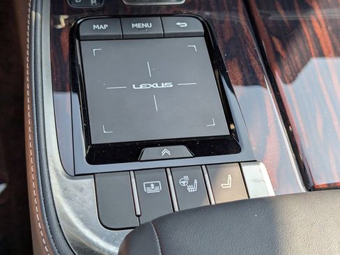 Certified 2022 Lexus LS 500 AWD w/ Interior Upgrade Package image 26