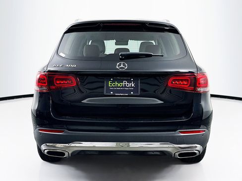 Used 2022 Mercedes-Benz GLC 300 w/ Multimedia Package Lite image 7